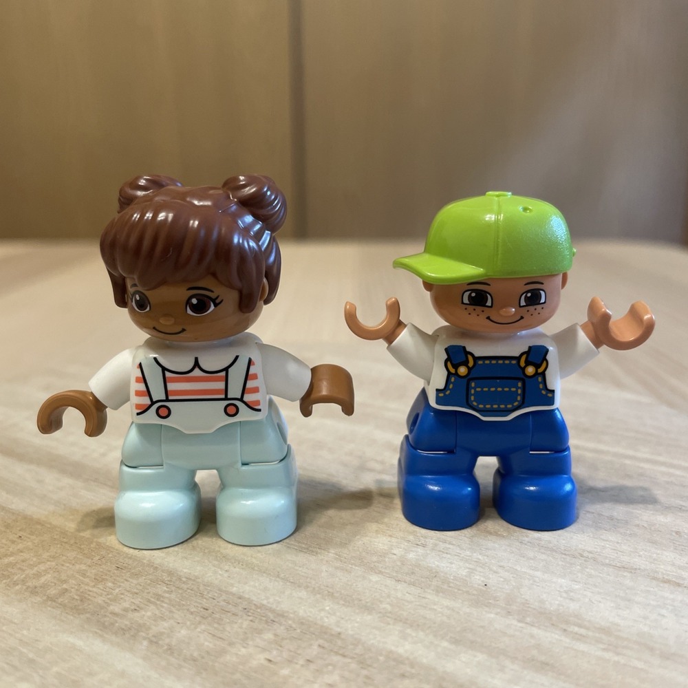 LEGO DUPLO Vintage Boy & Girl Figures Lot of 2 Lime Green Cap Blue Overalls